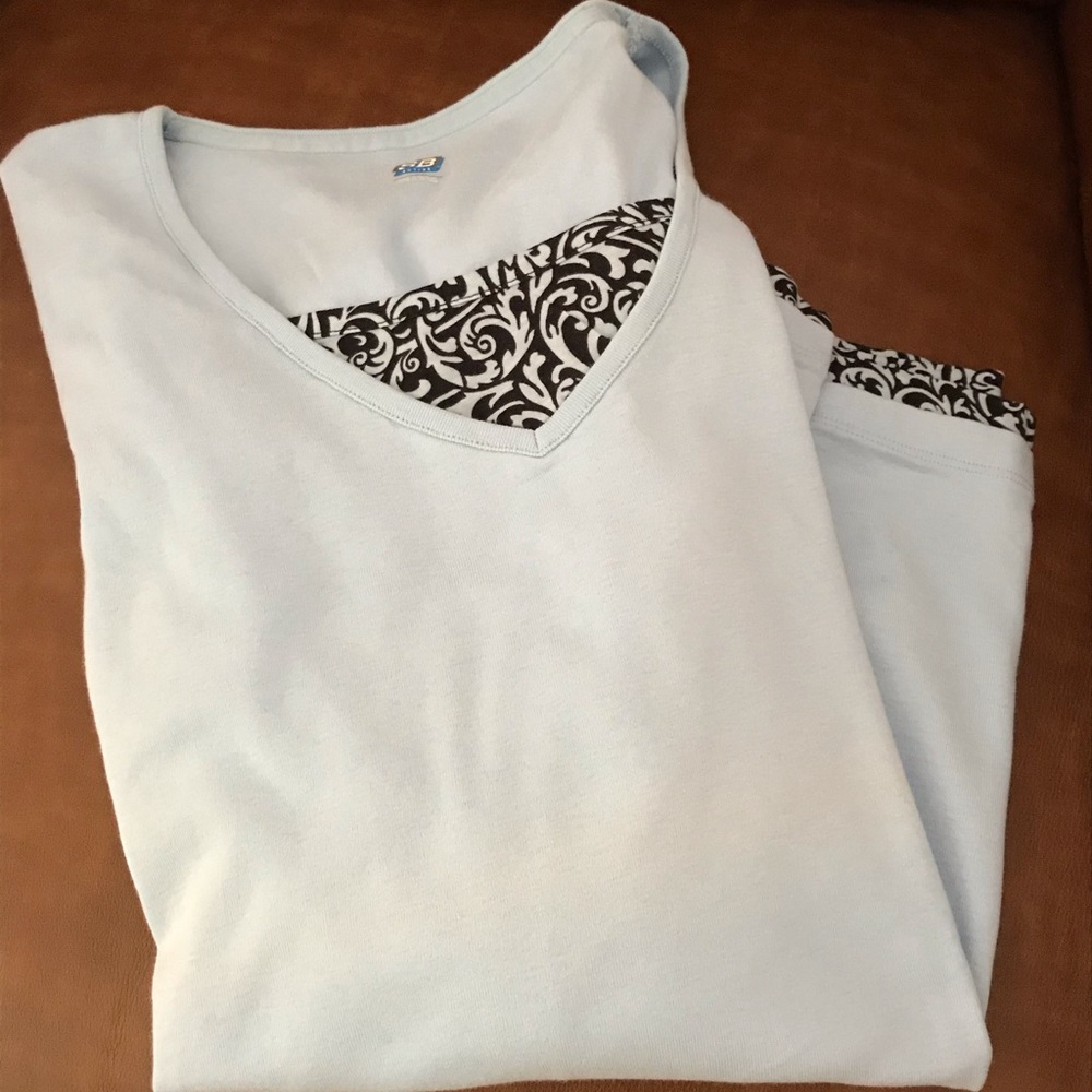 NWT long sleeve tee